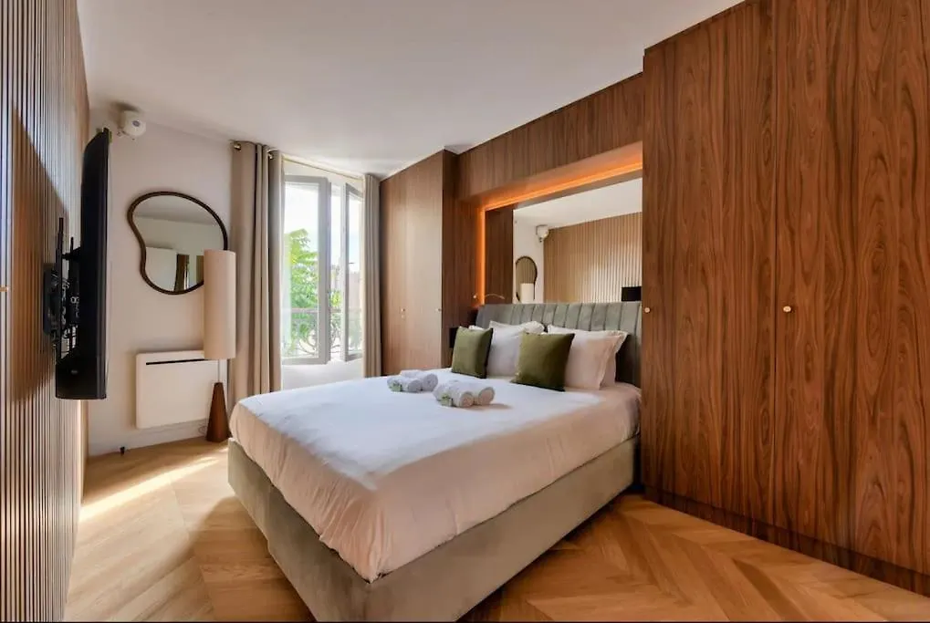 Apartment De Luxe Pres Des Champs Elysees Paris